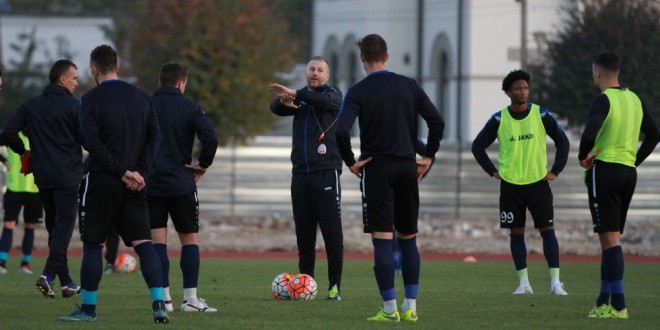 FOTO / IMAGINI ANTRENAMENT 1 PANDURII TÂRGU JIU 03.11 2015