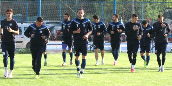 FOTO / IMAGINI ANTRENAMENT 1 PANDURII TÂRGU JIU  20.04.2016