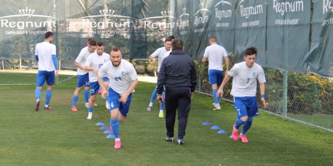 FOTO / ÎNCĂLZIRE JUCĂTORI MECI AMICAL PANDURII TÂRGU JIU – KRYLYA SOVETOV