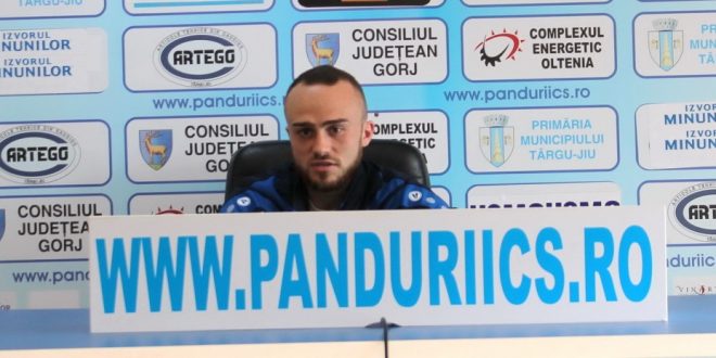 PANDURII TV / CONFERINŢA DE PRESĂ A JUCĂTORULUI ECHIPEI PANDURII SORIN BUŞU