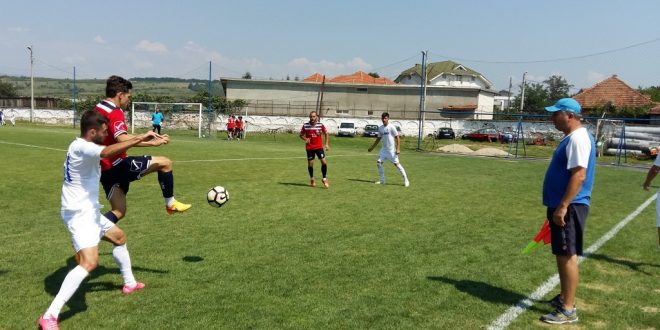 Pandurii Târgu Jiu  s-a impus cu scorul de 5-1 în primul amical din perioada de pregătire a noului sezon