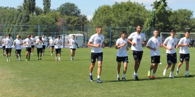 FOTO / IMAGINI DE LA ANTRENAMENTUL ECHIPEI PANDURII TÂRGU JIU  02.07.2017