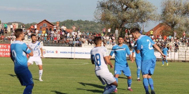 FOTO / IMAGINI DE LA MECIUL DINTRE PANDURII TÂRGU JIU ŞI ACADEMICA CLINCENI