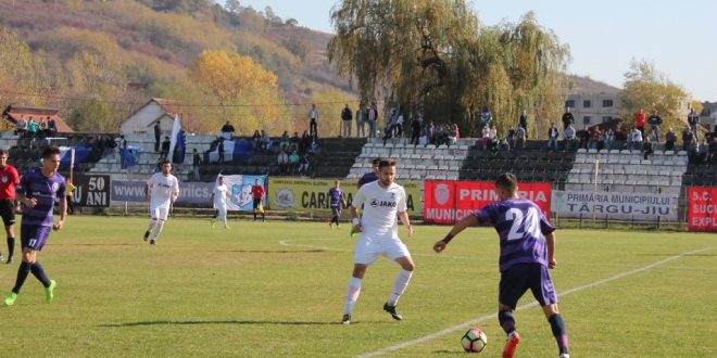 FOTO / IMAGINI MECI PANDURII TÂRGU JIU – ASU POLI TIMIŞOARA