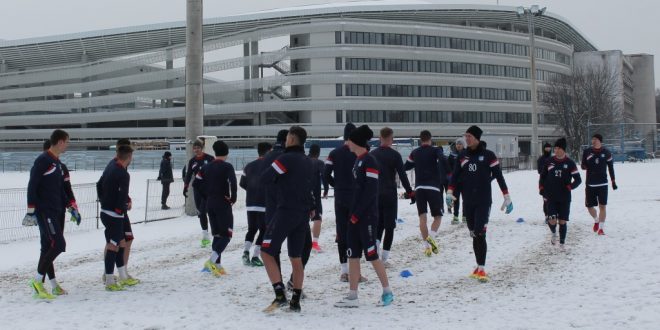 FOTO / IMAGINI DE LA PRIMUL ANTRENAMENT DIN ACEST AN AL ECHIPEI PANDURII TÂRGU JIU