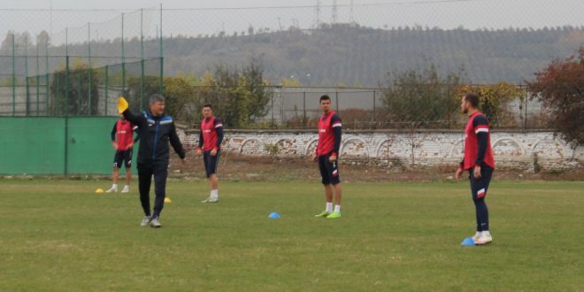 Pandurii Târgu Jiu a început seria meciurilor amicale cu o victorie, scor 2-0 cu Internaţional Băleşti